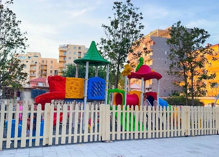 King's Apartment/sea View 公寓